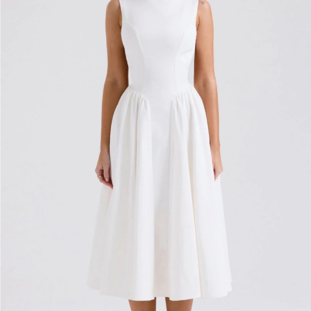 Elegant White Sleeveless Mock Neck Midi Dress - Sienna Dress from Lemalaya